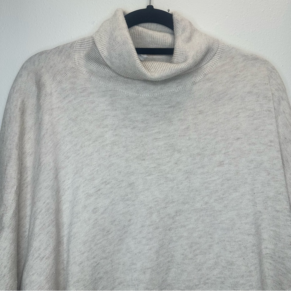 Great Jones Oversized Beige Sweater Size XSmall - Picture 3 of 11